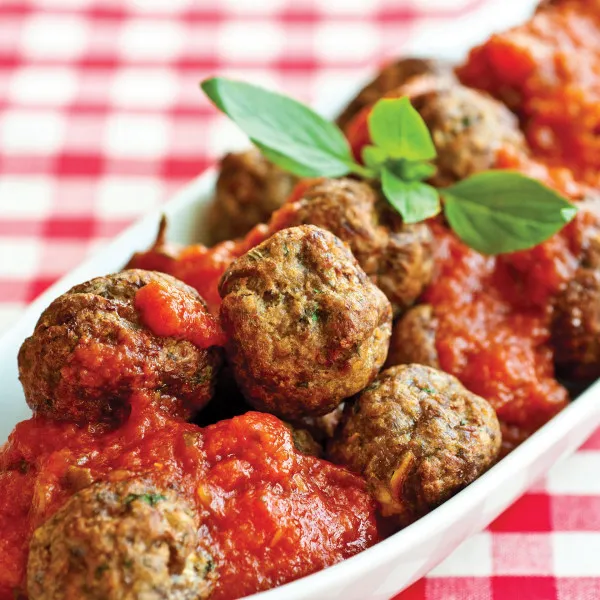 Gefrituurde Gehaktballen in Tomatensaus