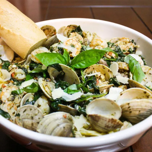 Pesto Schelpen en Garnalen Linguini
