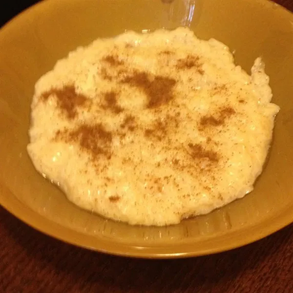 Rijst met Melk gemaakt op het Fornuis