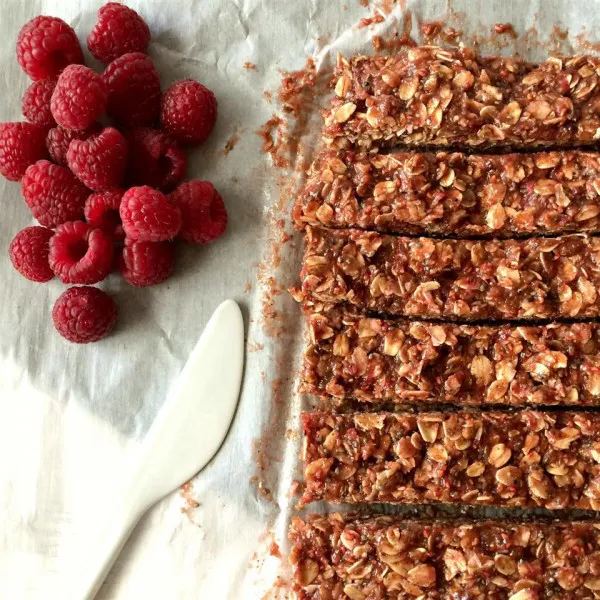 Granola Bars Met Pindakaas En Frambozen Zonder Bakken