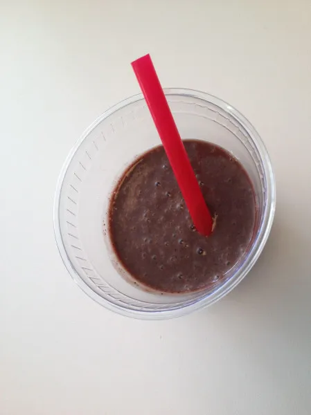 Veganistische Banaan En Acai Smoothie