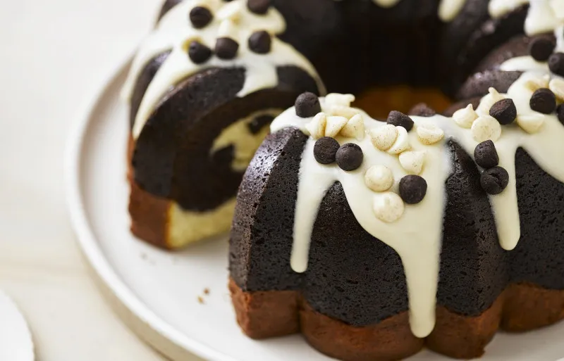 Bundt Cake Met Roomkaas, Koekjes En Room