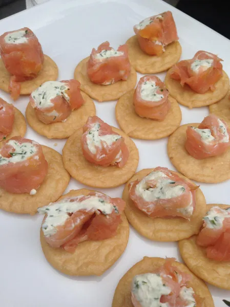 Snelle en Gemakkelijke Hapjes met Gerookte Zalm