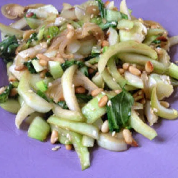 Bok Choy Met Pijnboompitten En Sesamzaad