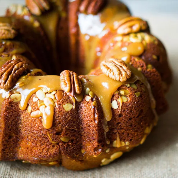 Bundt Cake van Pompoen en Walnoten met Bourbon