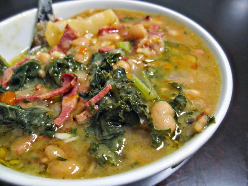 Caldo Gallego
