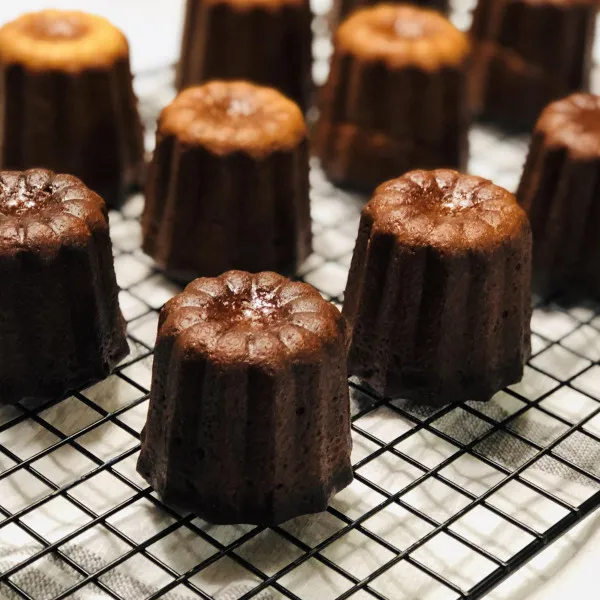 Canelés uit Bordeaux