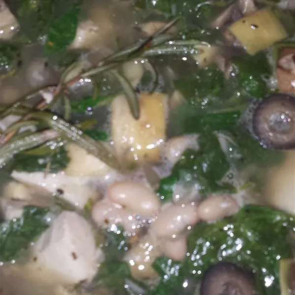 Snelle Kippencassoulet Met Artisjokken En Olijven