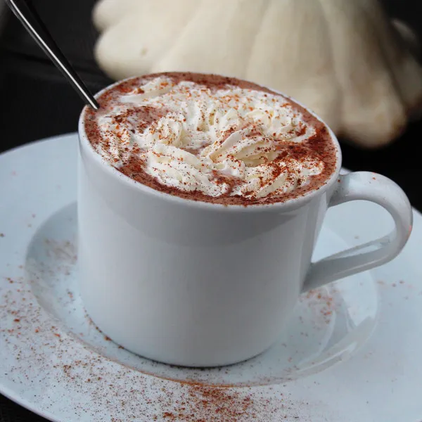 Witte Chocolade Drank Met Pompoenkruiden