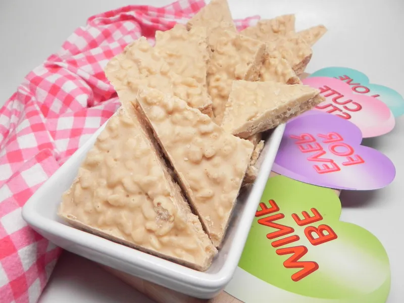 Krokante Pindakaas Korst Met Witte Chocolade