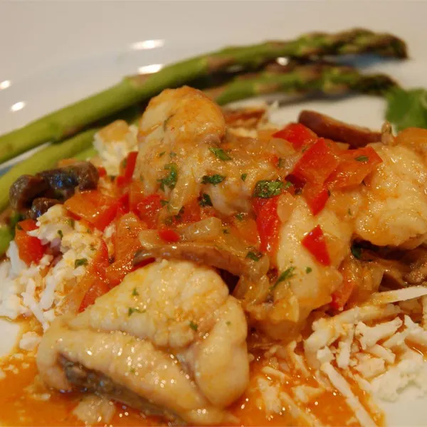 Thaise Scharrel Curry