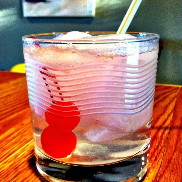 De Ron Rickey Cocktail