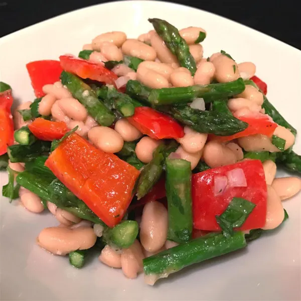 Verse Asperges En Witte Bonensalade