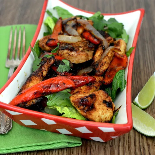 Gegrilde Kippenfajita Salade