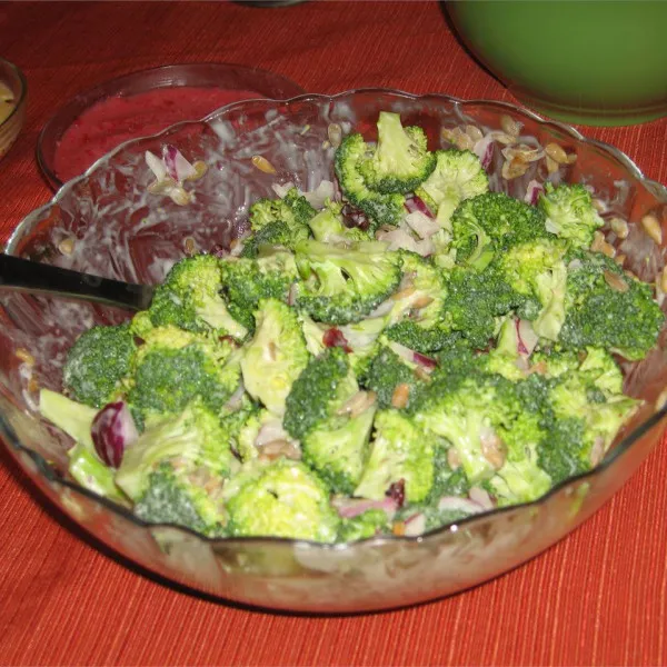 Eenvoudige Broccolisalade I