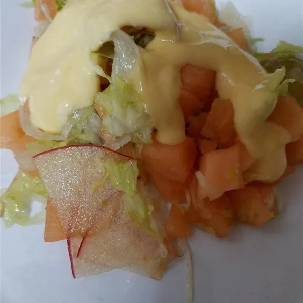 Feestelijke Fruitsalade Met Yogurt- en Sinaasappeldressing