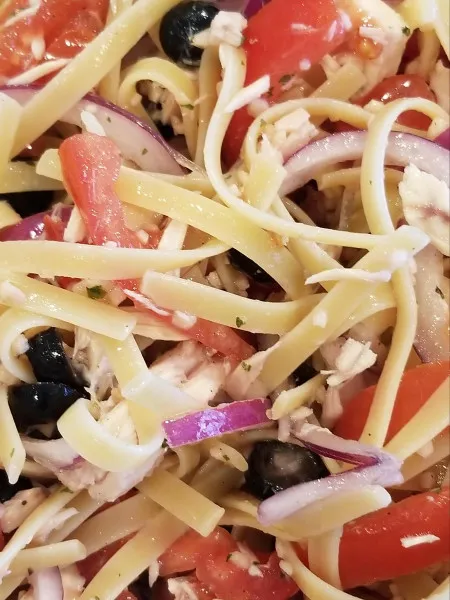 Mediterrane Tonijn- en Pasta Salade