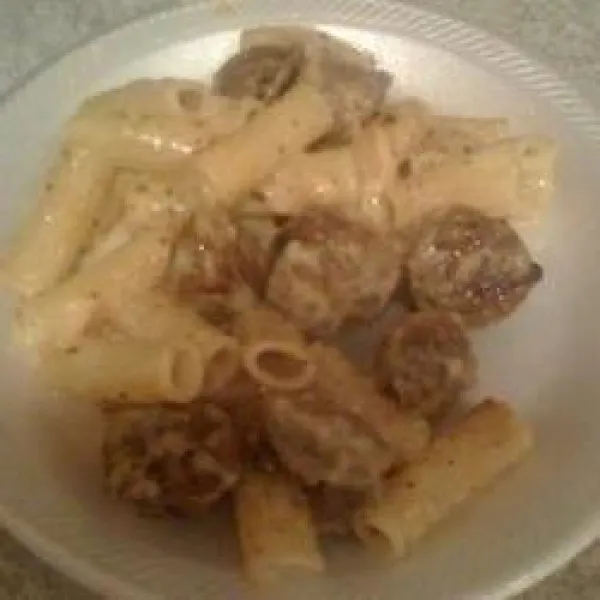 Fettuccini Alfredo met Worst