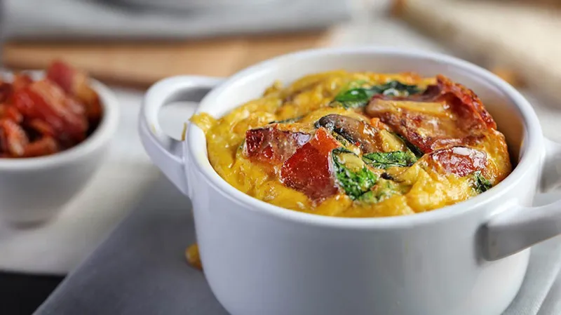 Frittata Met Spek En Champignons Met Spinazie En Gouda