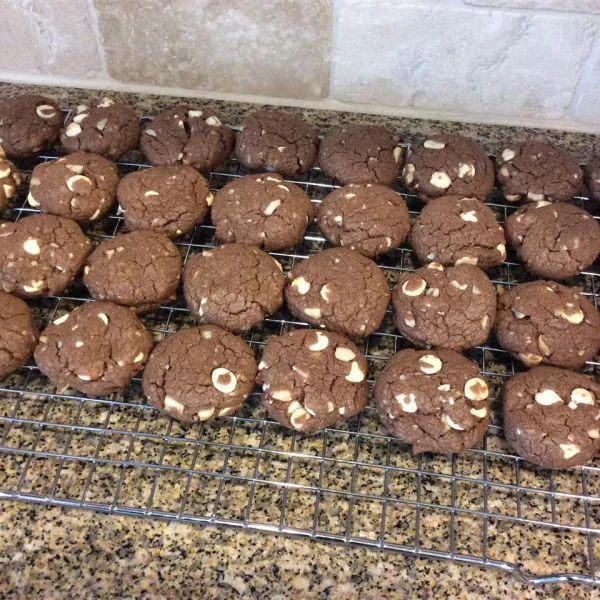 Chocoladekoekjes met Macadamianoten en Witte Chocoladechips