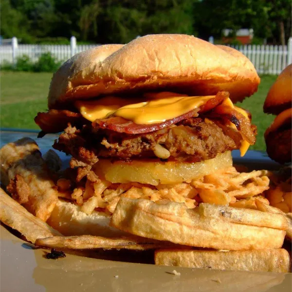 Hawaiiaanse Belly Buster Burgers