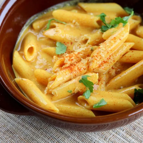 Romige en Gemakkelijke Veganistische Macaroni met Kaas