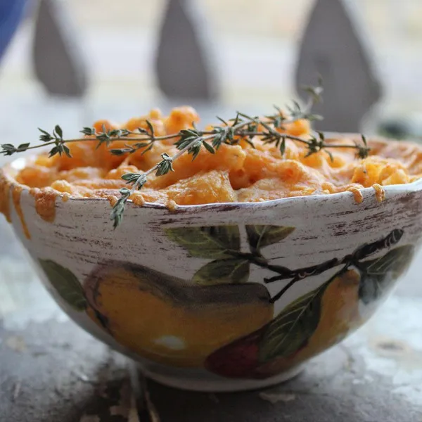 Macaroni met kaas en tomaat uit de oven