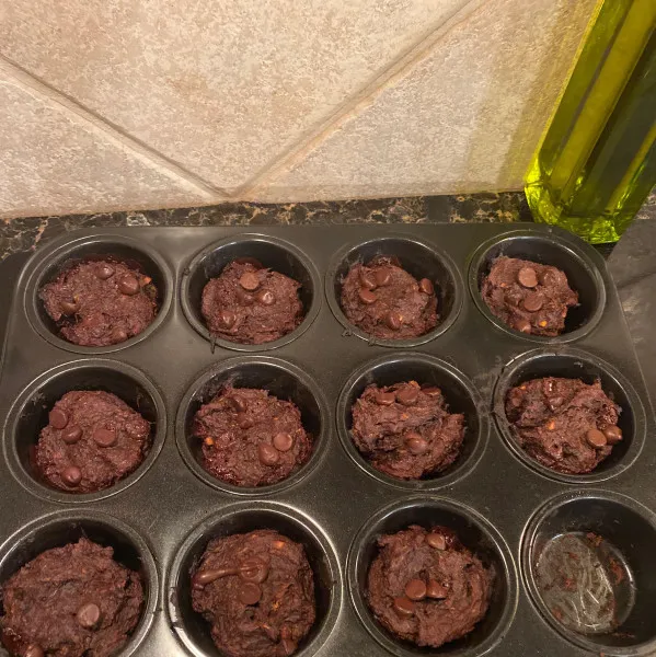 Courgette muffins met dubbele chocoladechips zonder bloem