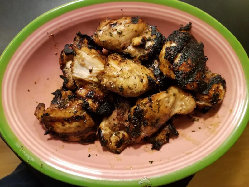 Gegrilde Kippenbouten