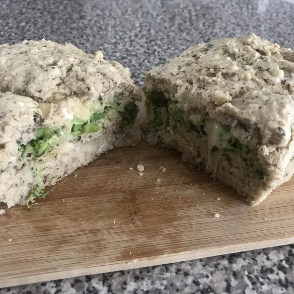 Maïsbrood Met Kaas En Broccoli