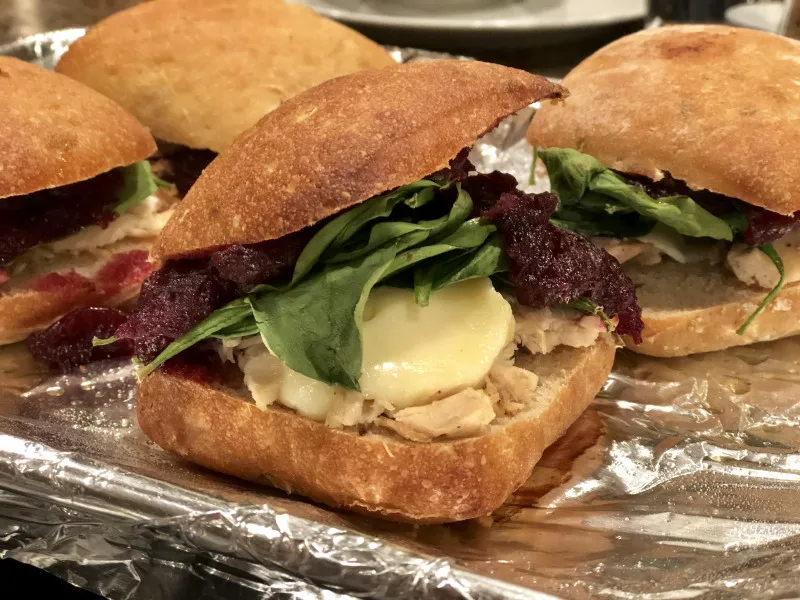 Brie, Bosbessen en Kalkoen Panini's