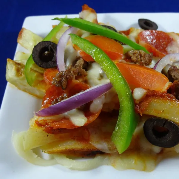 Frietjes met Jan's Volgeladen Pizza
