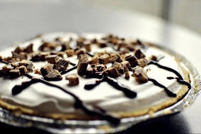 No-Bake Pindakaasta Taart