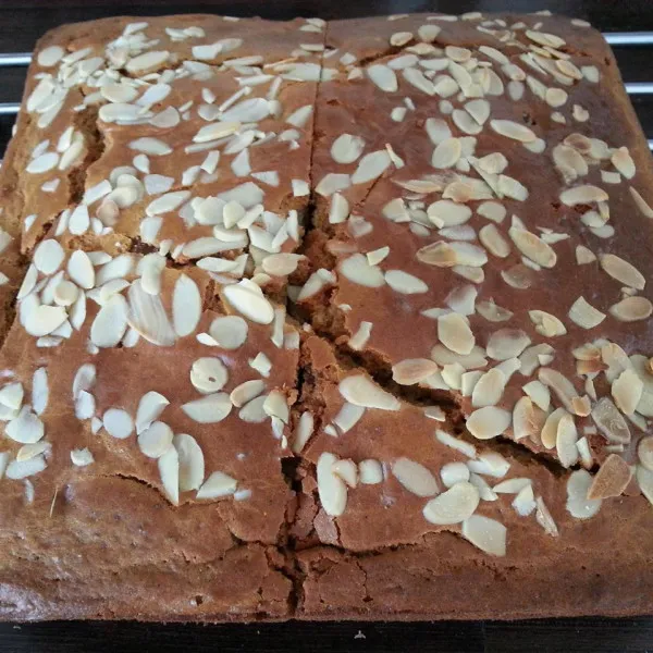Eenvoudige Rozijnen Taart