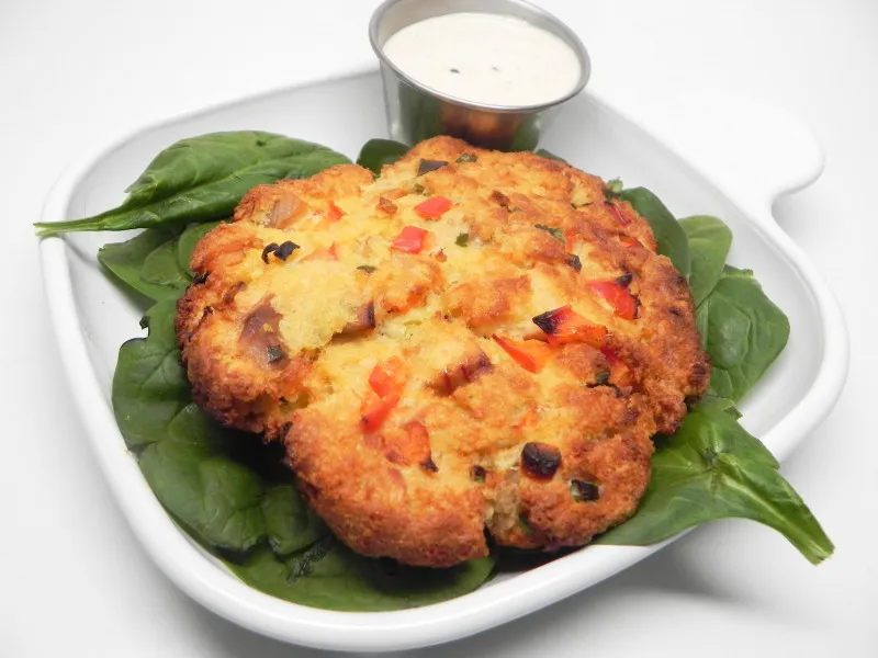 Kruidengebakken Zalmtaartjes met Aioli