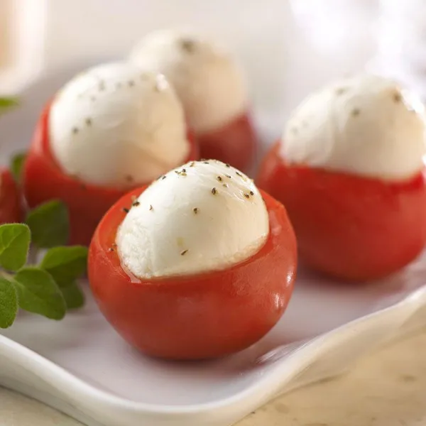 Gevulde Cherrytomaten Met Verse Mozzarella