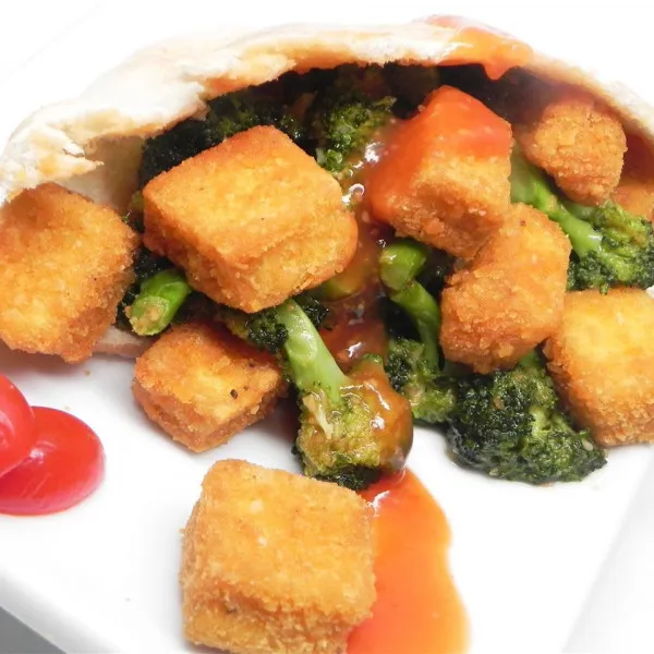 Broccoli En Tofu Pita's
