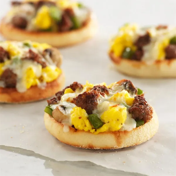 Ontbijtpizza's Met Engelse Muffins