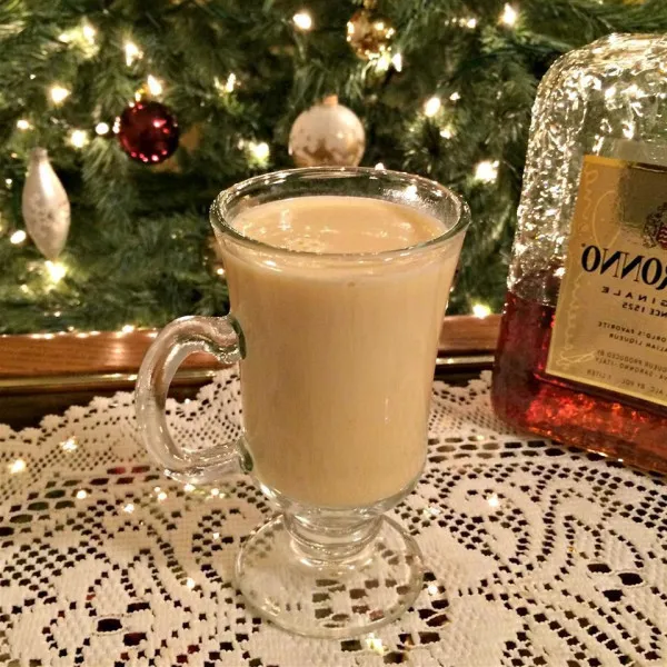 Amaretto Eierpunch