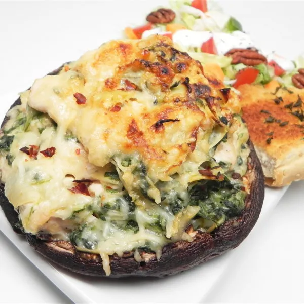 Gevulde Portobello Champignons met Kip, Artisjokken en Spinazie