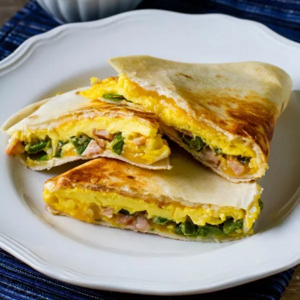 Ontbijt Quesadillas Met Jalapeño En Canadees Spek