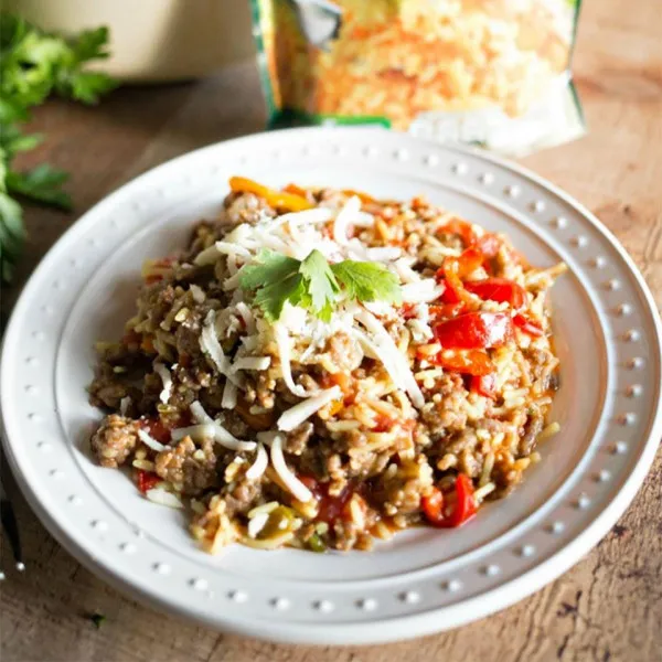 Italiaanse worstjes en paprika in één pan