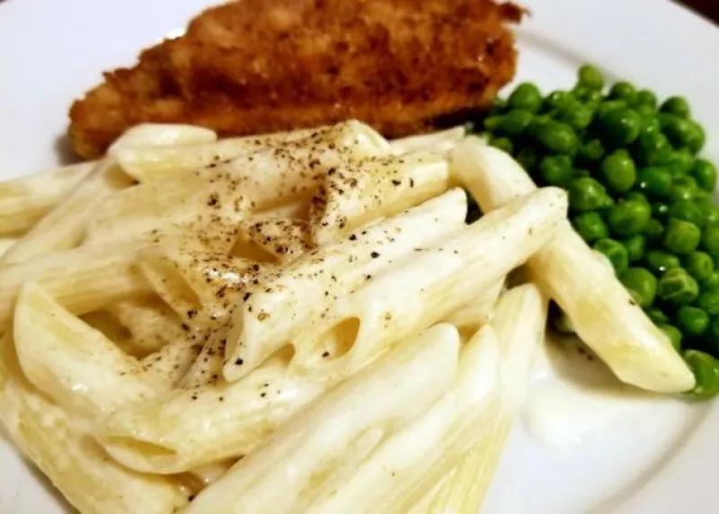 Snelle en Gemakkelijke Alfredo Saus