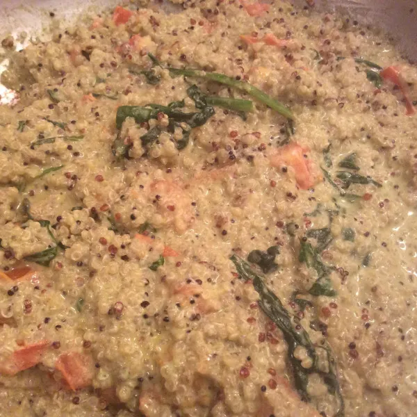 Tomaat En Spinazie Quinoa Pan