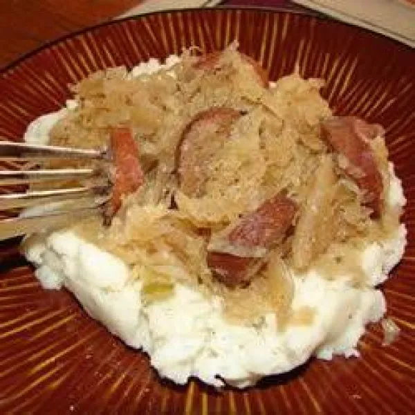 Zuurkool En Worst In Een Slowcooker