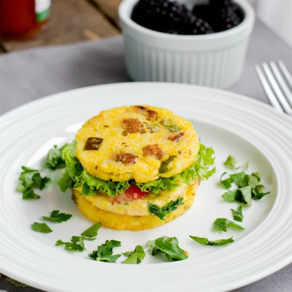 Ontbijt Sliders Met Worst, Polenta En Ei
