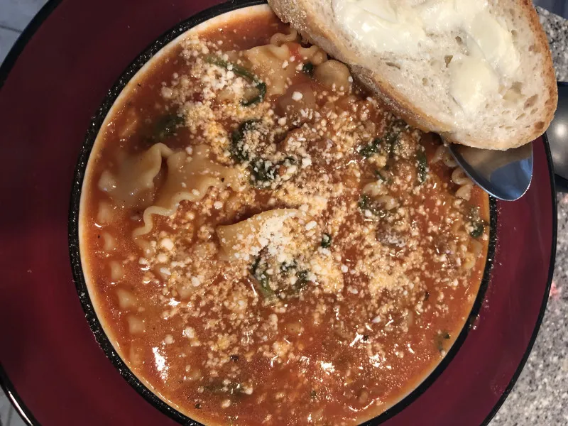 Lasagne Soep Met Worst En Kaas