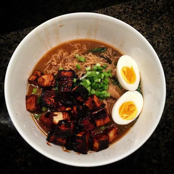 Champignon en tofu ramen soep