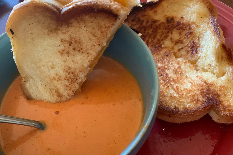 Rijke en Romige Tomaten- en Basilicumsoep