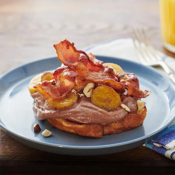 Hazelnoottoast Met Spek En Bananen